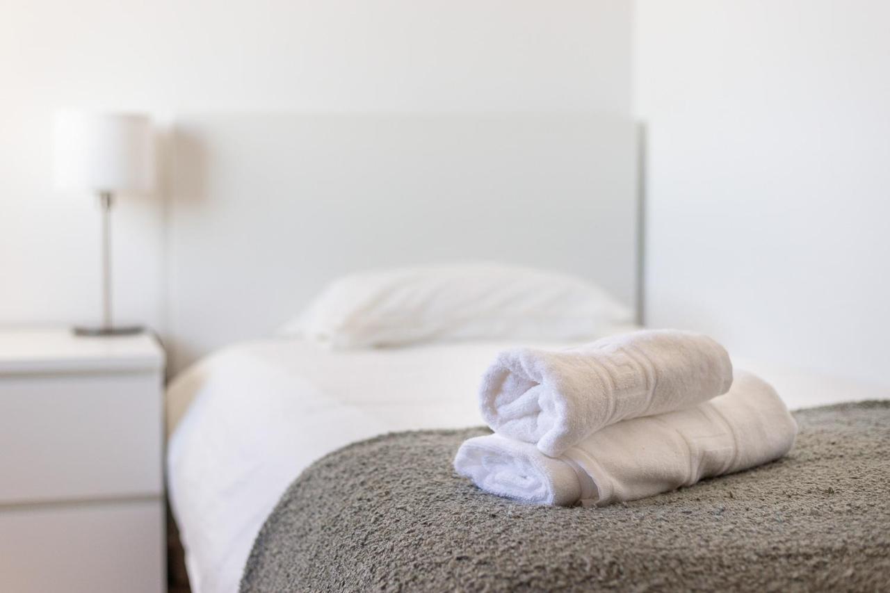 Hostwise - Spacious & Sunny Flat - โลว์เล ภายนอก รูปภาพ