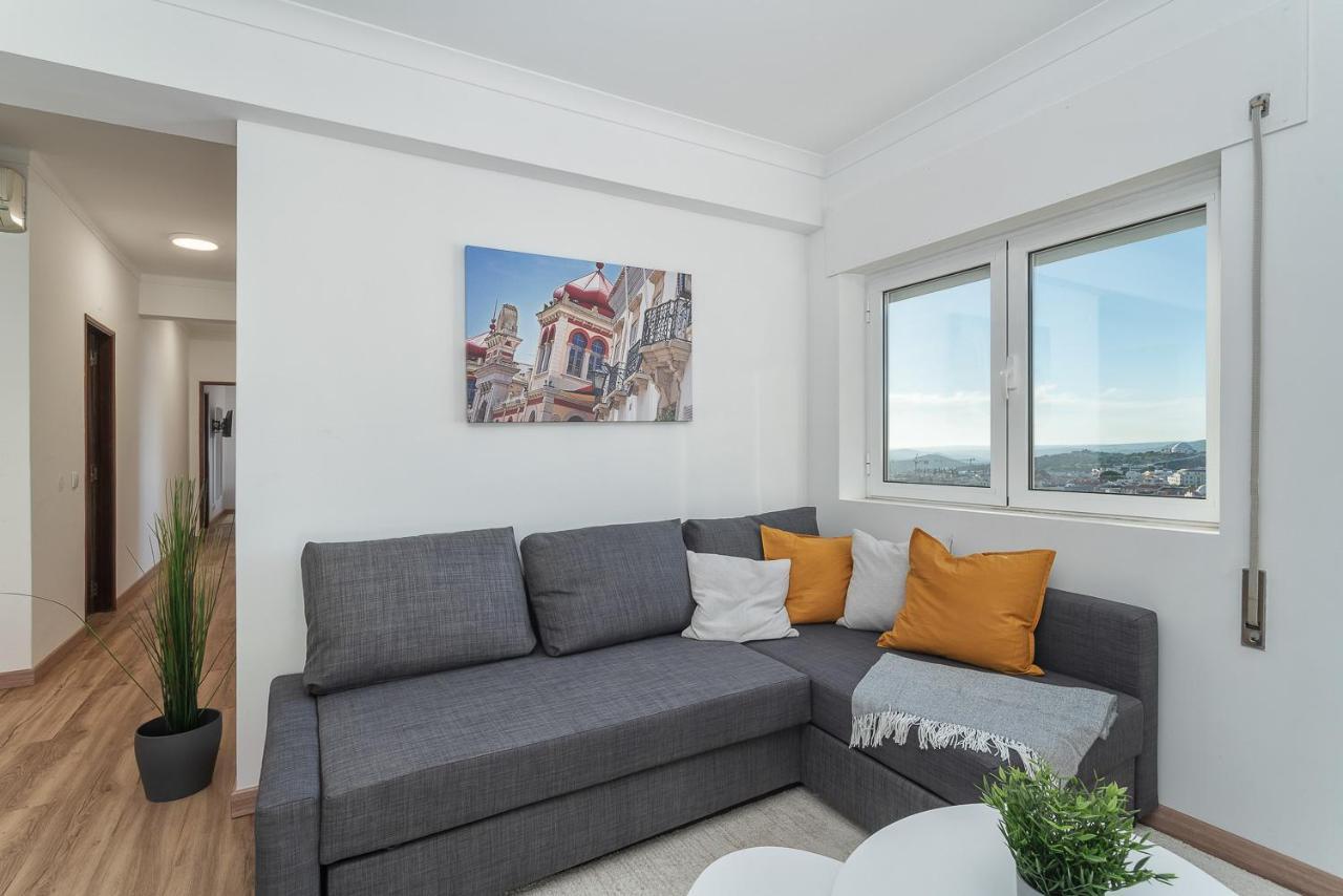 Hostwise - Spacious & Sunny Flat - โลว์เล ภายนอก รูปภาพ